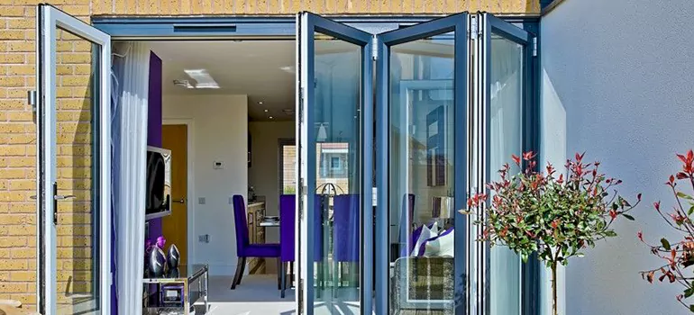 Bifold Door Repairs Near Me in Valrico, FL