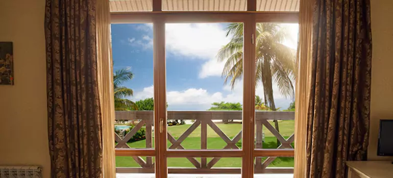 Residential Garden Window Enclosure Repair in Valrico, FL