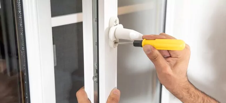 Casement Window Handle Replacement in Valrico, FL