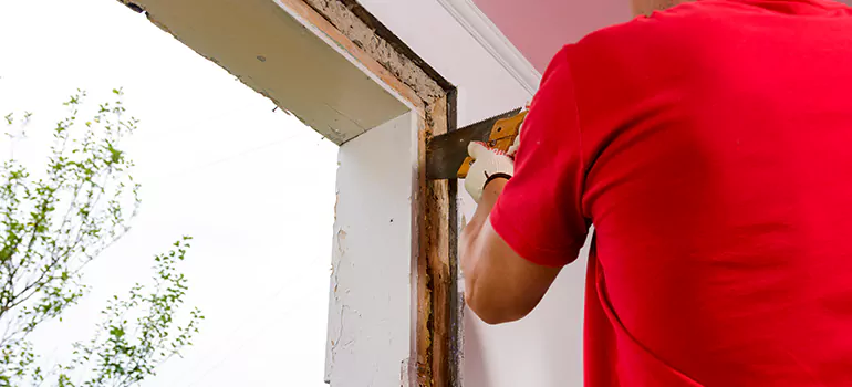 Residential Accordion Door Repair in Valrico, FL